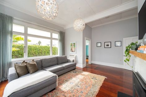 Photo of property in 10 Hall Street, Napier South, Napier, 4110