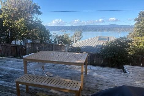 Photo of property in 15 Napier Street, Karaka Bays, Wellington, 6022