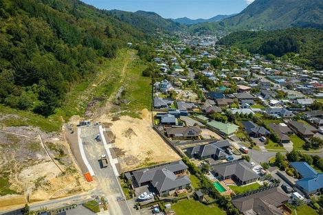 Photo of property in 4 Raukura Rise, Picton, 7220