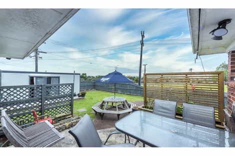 Photo of property in 1/88 Mcannalley Street, Manurewa East, Auckland, 2102