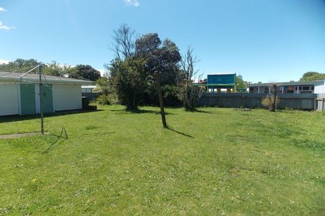 Photo of property in 3 Clifton Street, Bulls, 4818