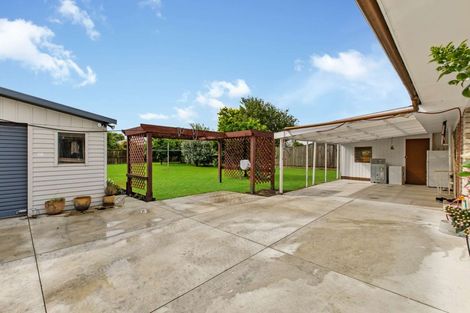Photo of property in 65 Sandspit Road, Waiuku, 2123