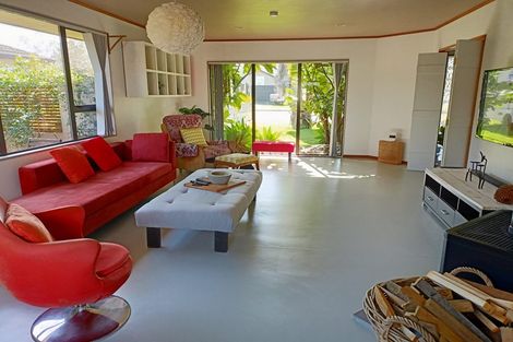 Photo of property in 42 Katerini Grove, Papamoa Beach, Papamoa, 3118