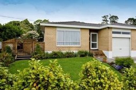 Photo of property in 12 Carl Place, Unsworth Heights, Auckland, 0632