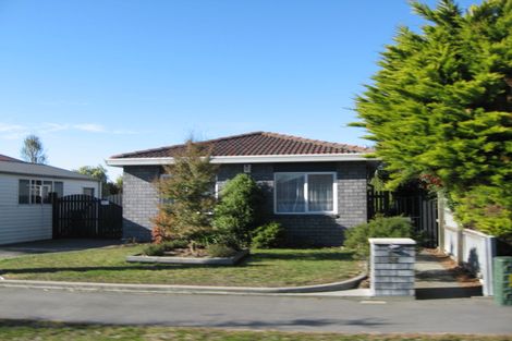 Photo of property in 28 Caithness Street, New Brighton, Christchurch, 8083