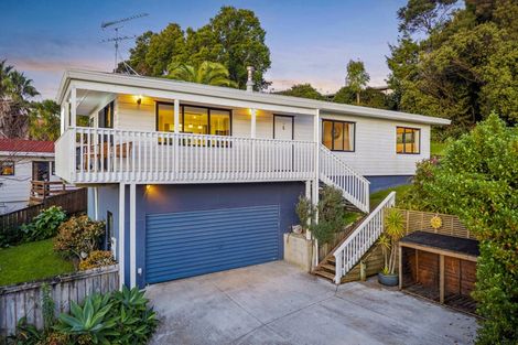 Photo of property in 10 Emery Grove, Bayview, Auckland, 0629