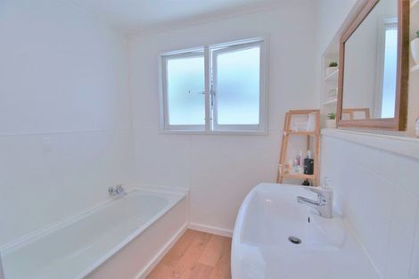 Photo of property in 28 Durham Street, Mornington, Dunedin, 9011