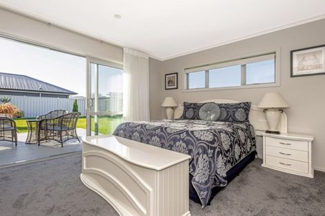 Photo of property in 3 Fortis Place, Riverdale, Gisborne, 4010