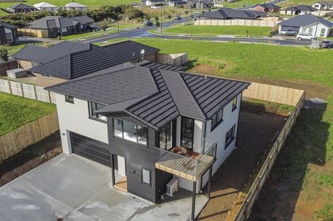 Photo of property in 3 Okohaka Avenue, Glenbrook, Waiuku, 2681