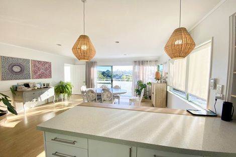 Photo of property in 12 Shannon Place, Torbay, Auckland, 0630