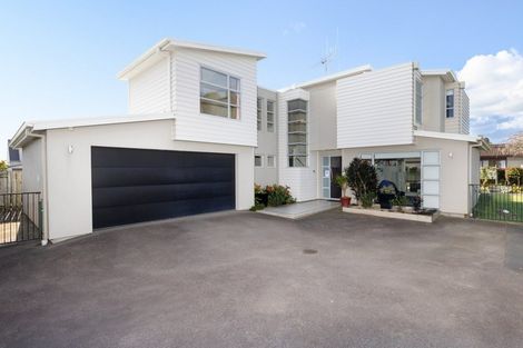 Photo of property in 102 Freyberg Street, Otumoetai, Tauranga, 3110