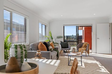 Photo of property in 16 Marion Crescent, Papamoa Beach, Papamoa, 3118