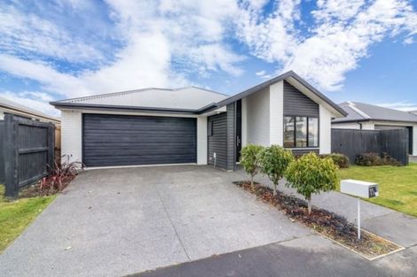 Photo of property in 25 William Nicholls Drive, Belfast, Christchurch, 8051