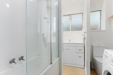 Photo of property in 2/23b Hillsborough Road, Hillsborough, Auckland, 1042