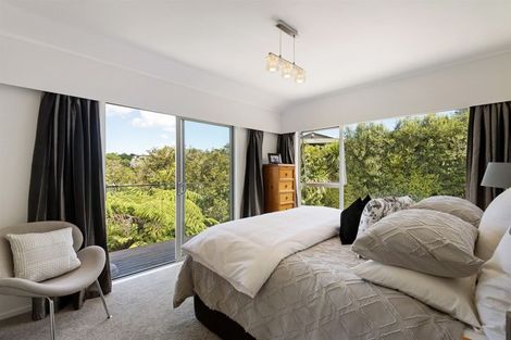 Photo of property in 39 Aberdeen Road, Castor Bay, Auckland, 0620