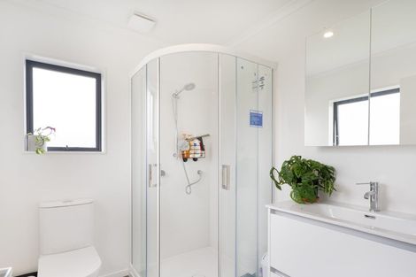 Photo of property in 77 Grenada Drive, Grenada Village, Wellington, 6037