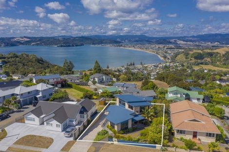 Photo of property in 103 Centennial Drive, Whitianga, 3510