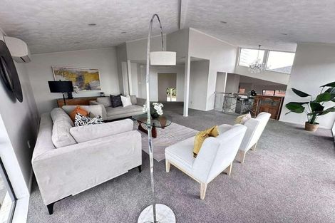 Photo of property in 5 Marlin Street, West Harbour, Auckland, 0618