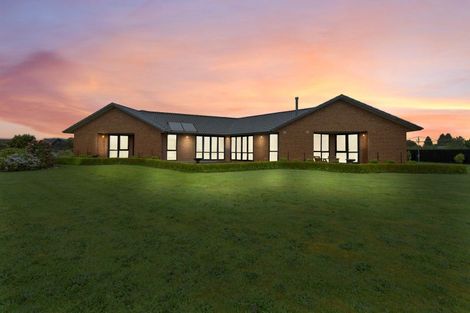 Photo of property in 28 Pukutahi Drive, Te Anau, 9600