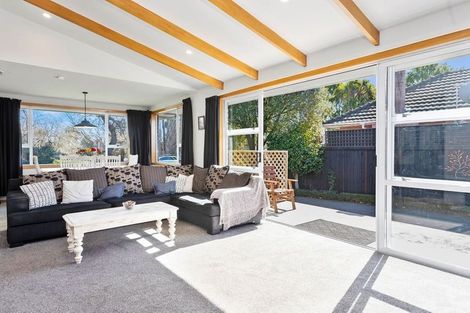 Photo of property in 118 Grimseys Road, Redwood, Christchurch, 8051