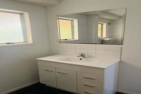 Photo of property in 23 Armagh Road, Blockhouse Bay, Auckland, 0600