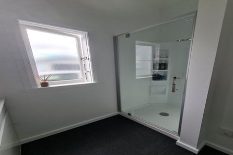 Photo of property in 6 Connolly Street, Boulcott, Lower Hutt, 5010