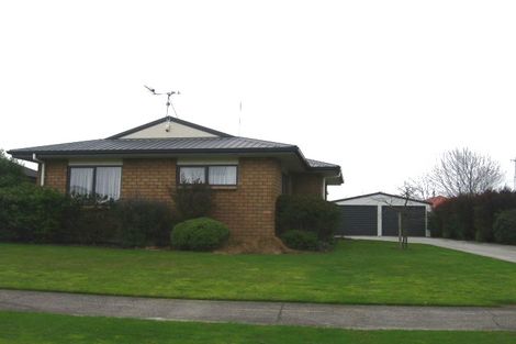 Photo of property in 71 Rhodes Drive, Kelvin Grove, Palmerston North, 4414