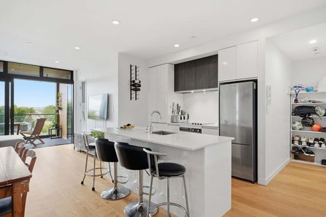 Photo of property in Frank Sargeson Apts, 104/74 Anzac Street, Takapuna, Auckland, 0622