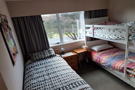 Photo of property in 2 Lansdowne Crescent, Glenview, Hamilton, 3206