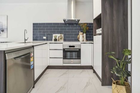 Photo of property in 5/12 Scotland Place, Hillcrest, Hamilton, 3216