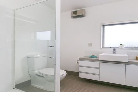 Photo of property in 56 Saddleback Grove, Karori, Wellington, 6012