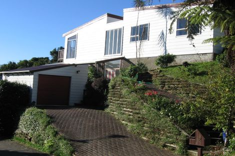 Photo of property in 2 Rokewa Way, Paparangi, Wellington, 6037