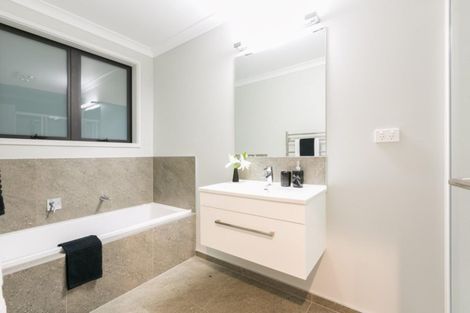 Photo of property in 35 Bryan Gallagher Place, Welcome Bay, Tauranga, 3175