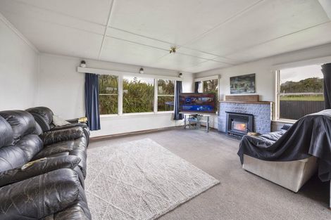 Photo of property in 1 Wood Street, Kakaramea, Patea, 4598