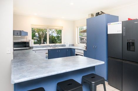 Photo of property in 5 Astrid Court, Awapuni, Palmerston North, 4412