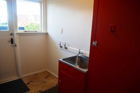 Photo of property in 2/4 Lansbury Avenue, Strowan, Christchurch, 8052