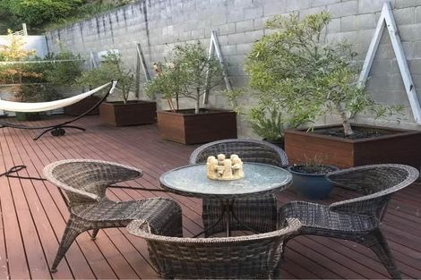 Photo of property in 56 Tiketike Way, Brooklyn, Wellington, 6021