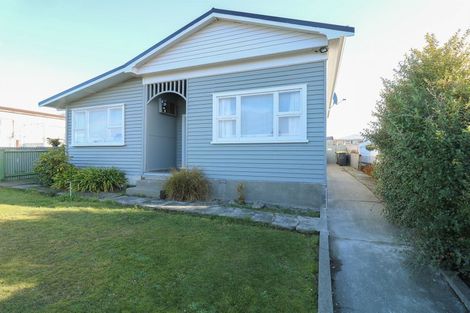 Photo of property in 24 Avenue Road, West End, Timaru, 7910