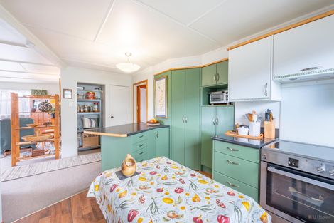 Photo of property in 8 Moorhouse Street, Waimate, 7924