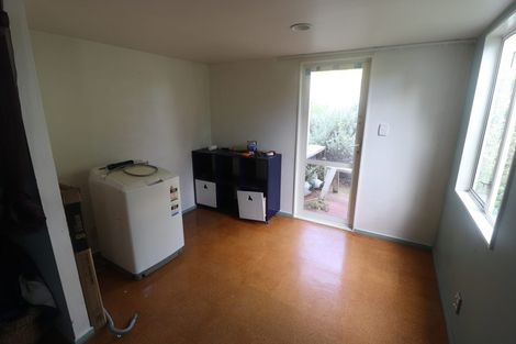 Photo of property in 2/879 East Coast Road, Northcross, Auckland, 0632