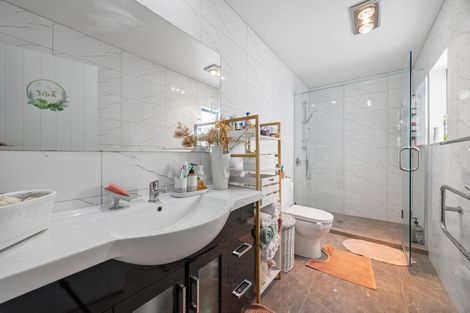 Photo of property in 6 Te Hiko Way, Mangere, Auckland, 2022