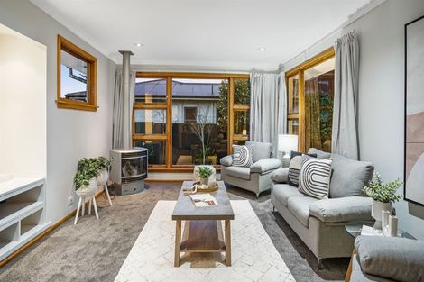 Photo of property in 9 Eglinton Street, Avondale, Christchurch, 8061