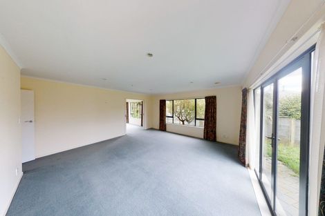 Photo of property in 18 Holdsworth Drive, Otamatea, Whanganui, 4500