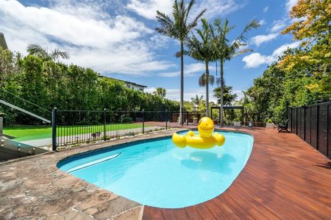 Photo of property in 8 Sandford Street, Campbells Bay, Auckland, 0630