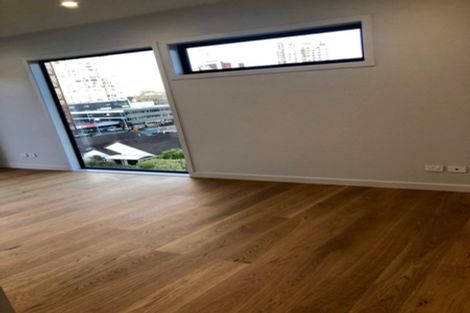 Photo of property in Frank Sargeson Apts, 405/74 Anzac Street, Takapuna, Auckland, 0622