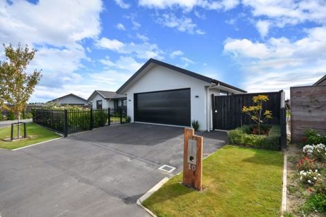 Photo of property in 10 Kinloch Place, Mosgiel, 9024