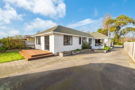Photo of property in 218 Beach Road, North New Brighton, Christchurch, 8083