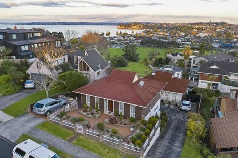Photo of property in 1/188 Clovelly Road, Bucklands Beach, Auckland, 2012