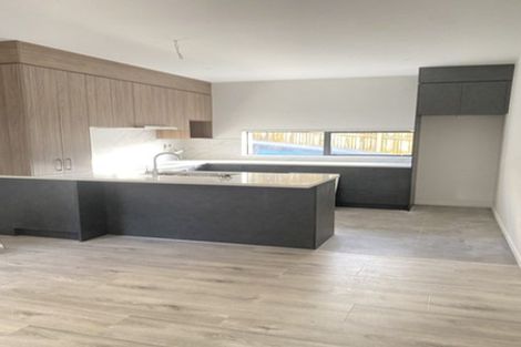 Photo of property in 50b Barbados Drive, Unsworth Heights, Auckland, 0632