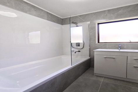Photo of property in 2/4 Martha Lane, Weymouth, Auckland, 2103